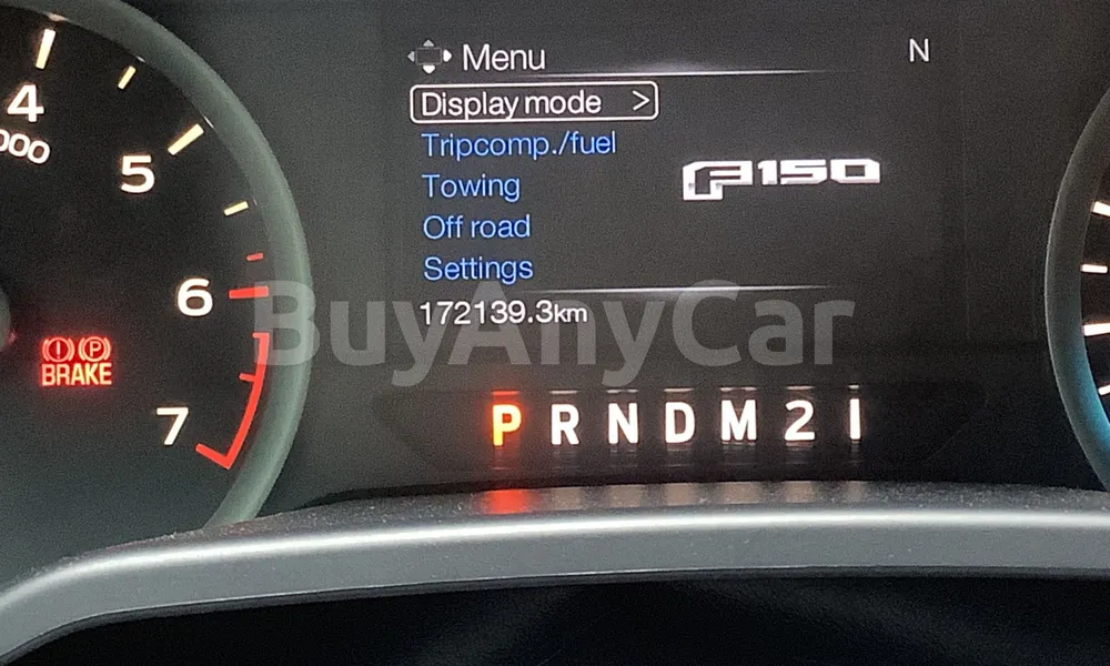 Vehicle photo 9