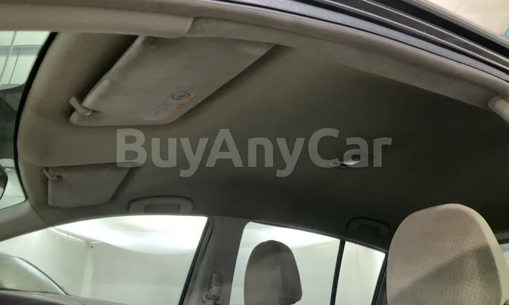Vehicle photo 8