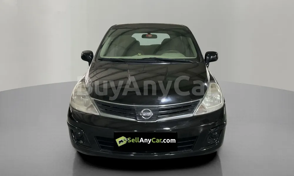 Vehicle photo 1