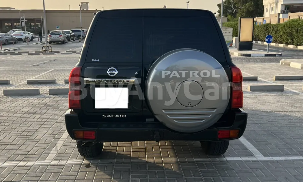 Vehicle photo 2