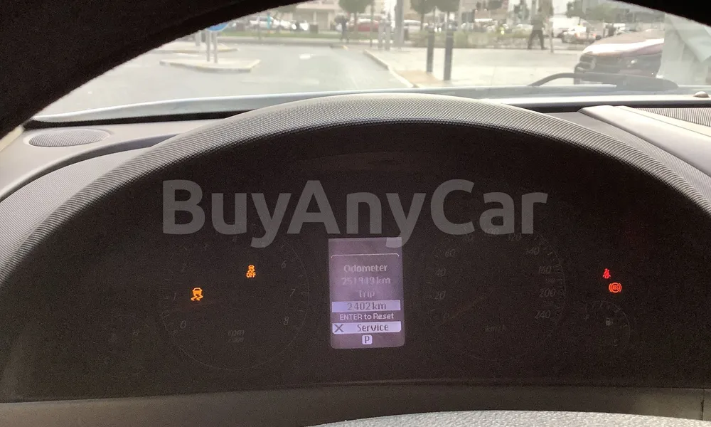 Vehicle photo 7