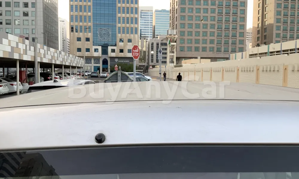 Vehicle photo 5