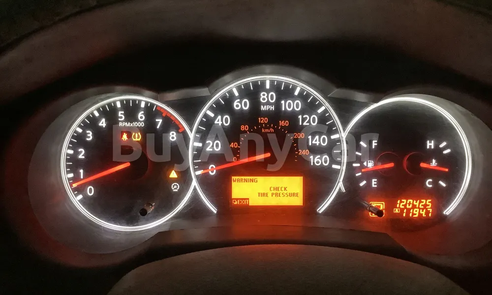 Vehicle photo 7