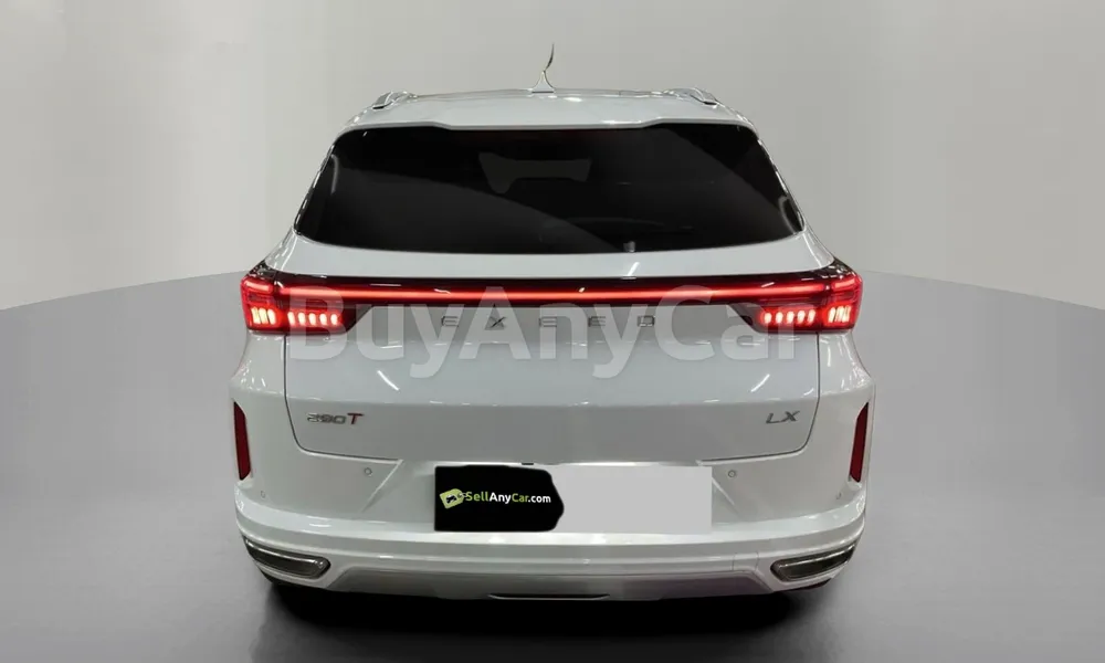 Vehicle photo 2
