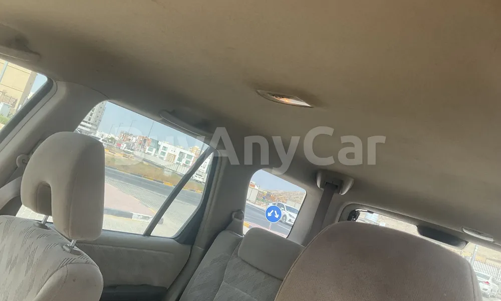 Vehicle photo 8