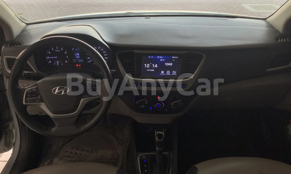 Vehicle photo 8