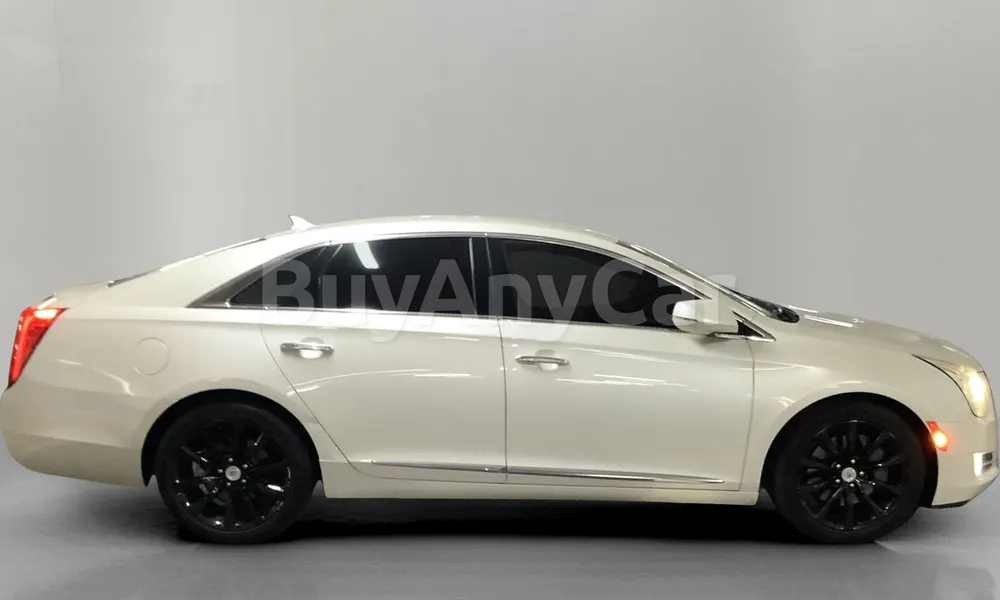 Vehicle photo 3