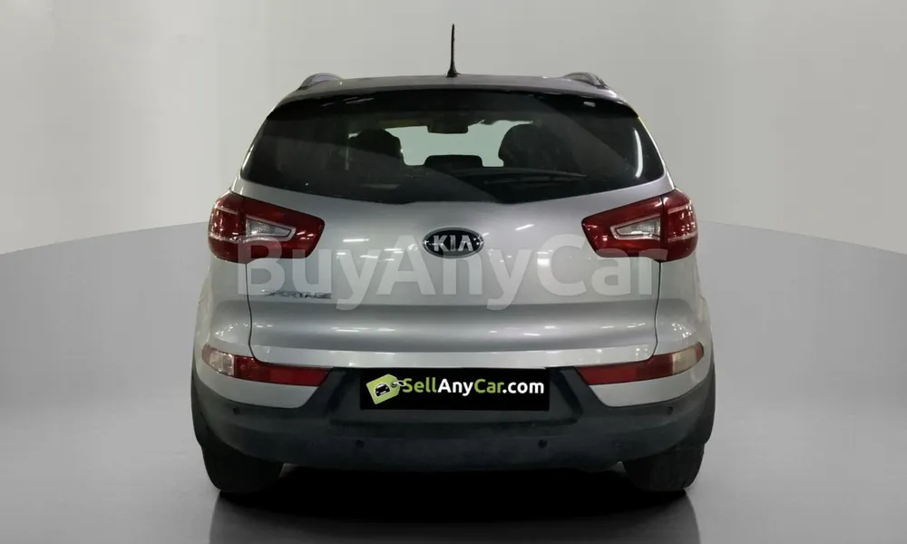 Vehicle photo 2