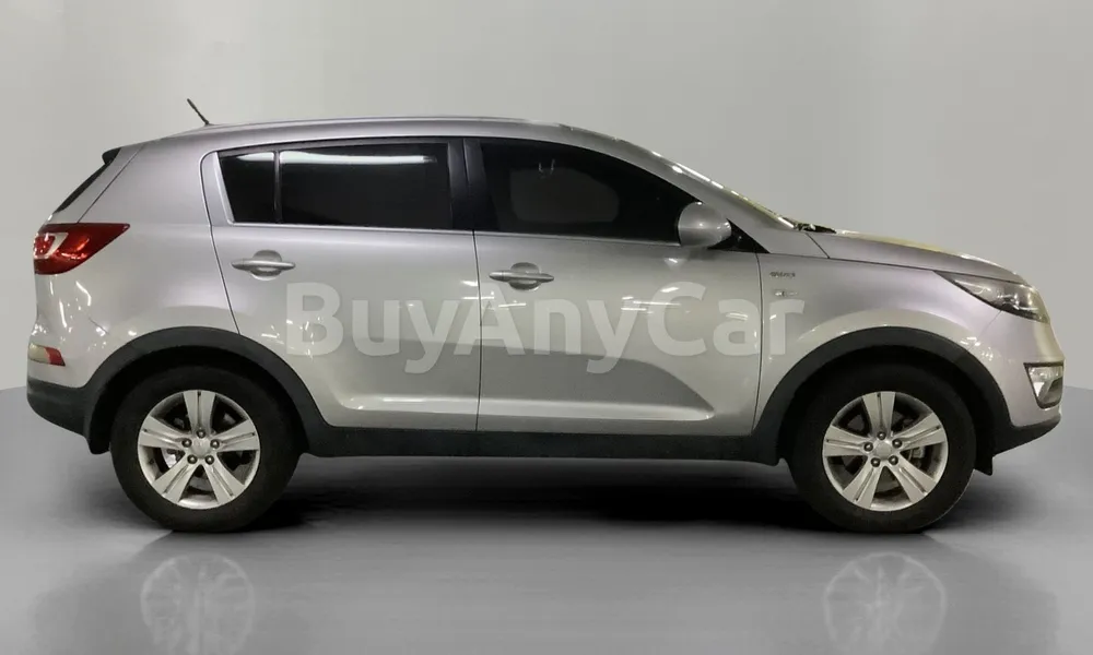 Vehicle photo 4