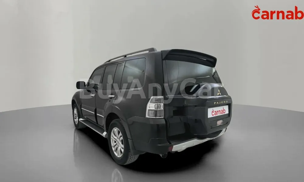 Vehicle photo 7