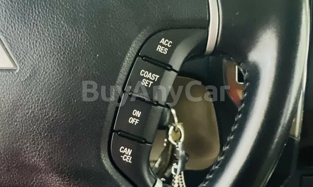 Vehicle photo 11