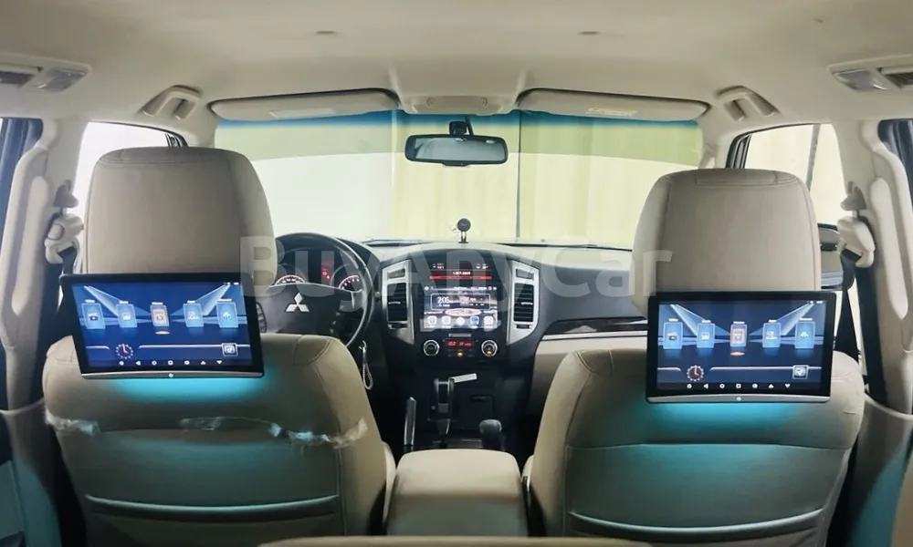 Vehicle photo 16