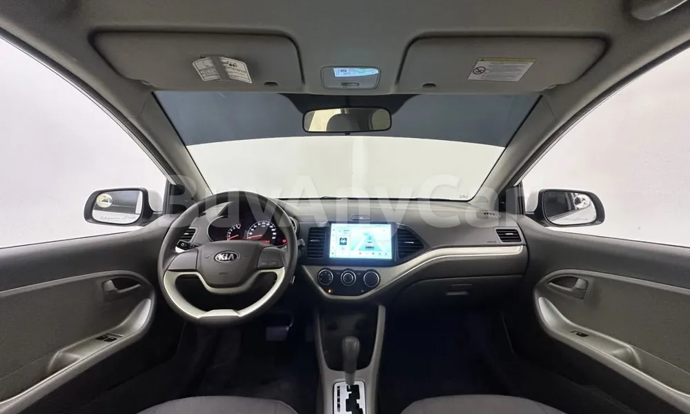 Vehicle photo 6