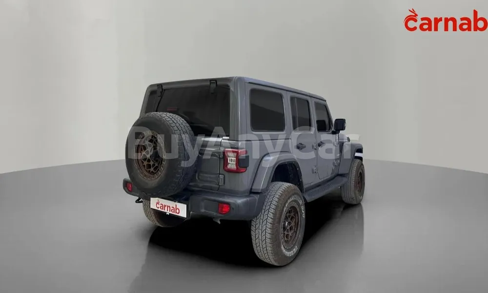 Vehicle photo 8