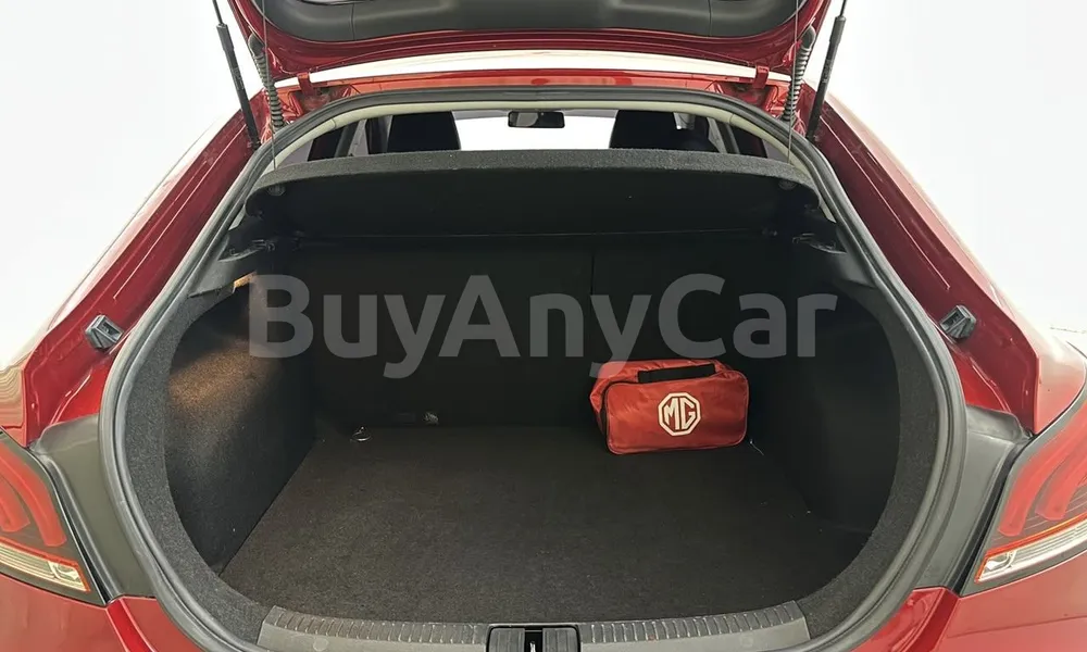 Vehicle photo 15