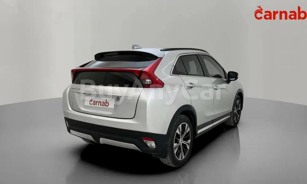 Vehicle photo 8