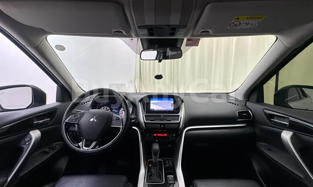 Vehicle photo 6