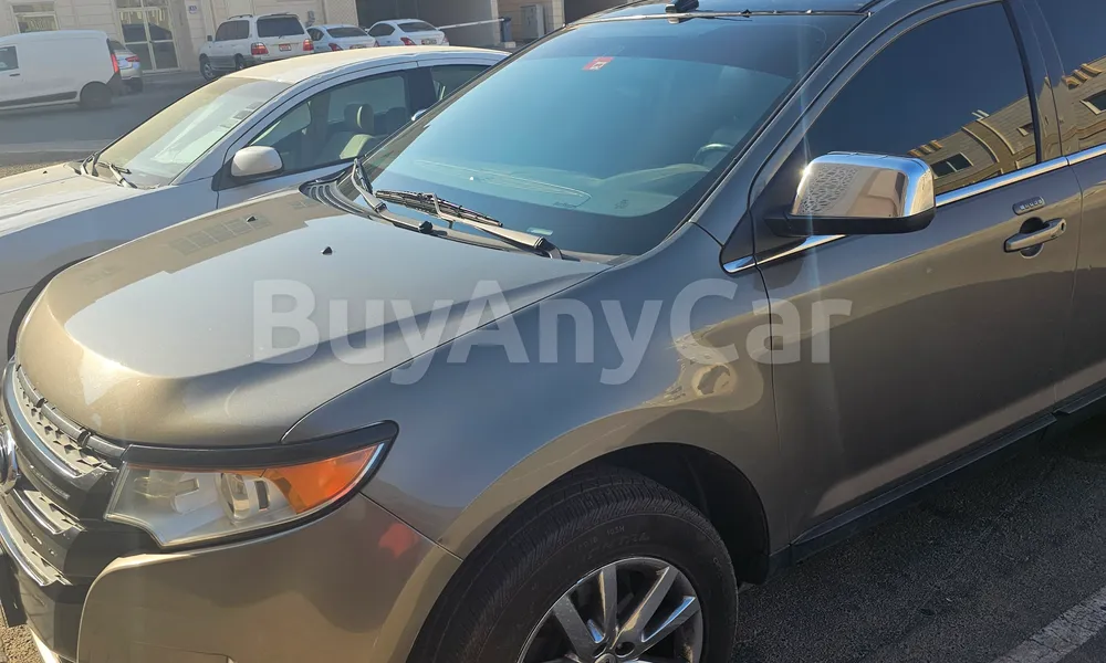 Vehicle photo 3