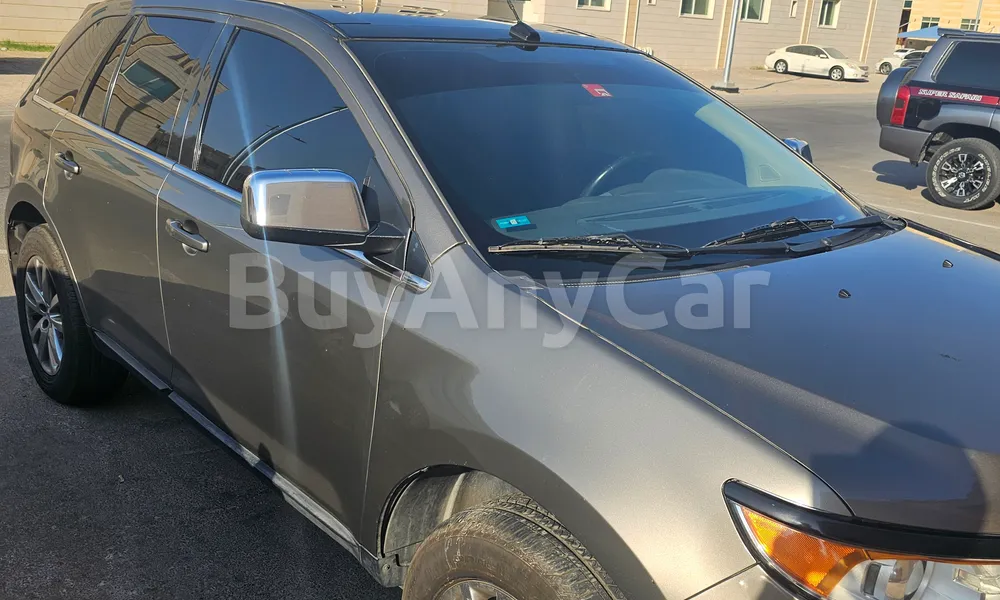 Vehicle photo 7