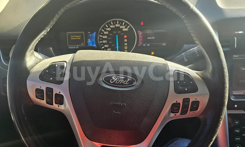 Vehicle photo 4