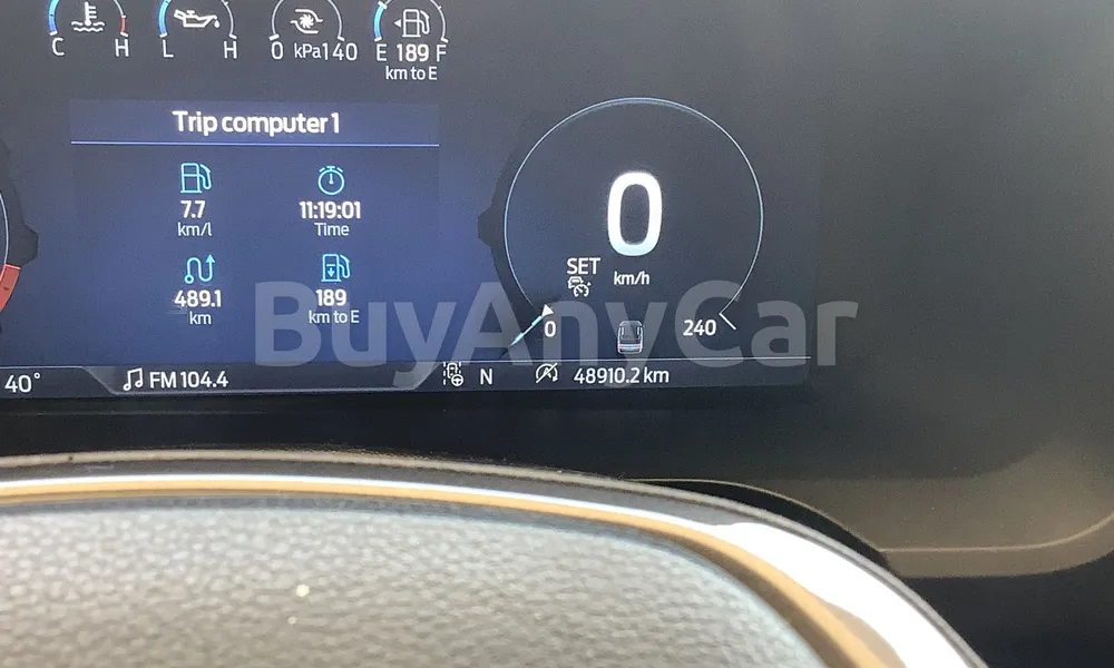 Vehicle photo 6