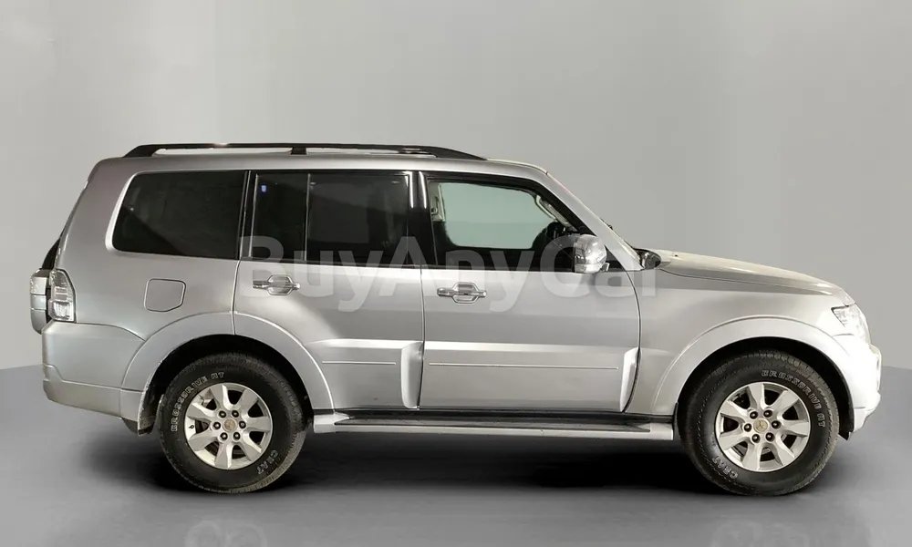 Vehicle photo 3