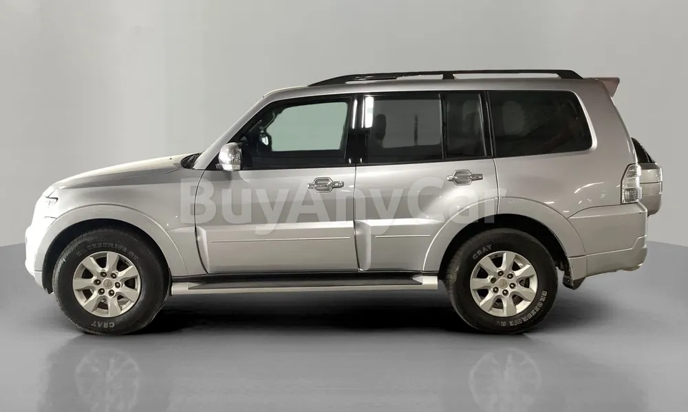 Vehicle photo 4