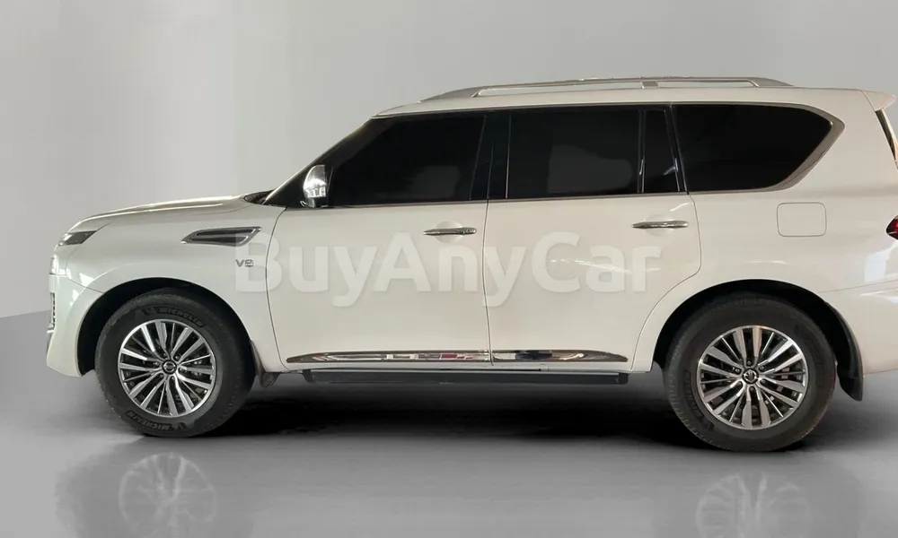 Vehicle photo 4