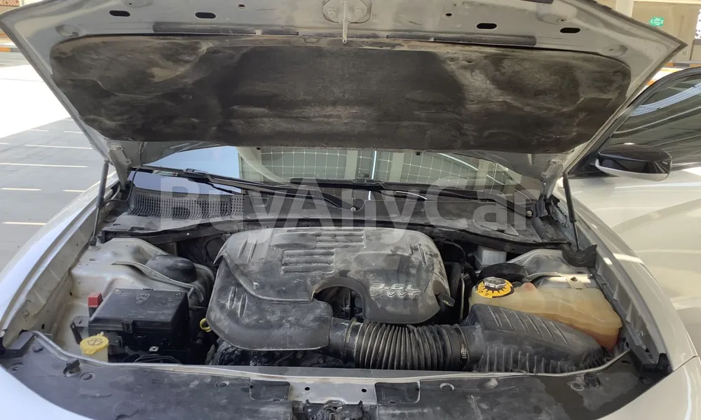 Vehicle photo 8