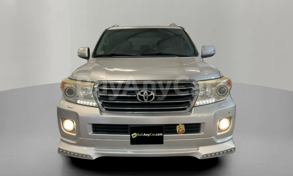 Vehicle photo 1