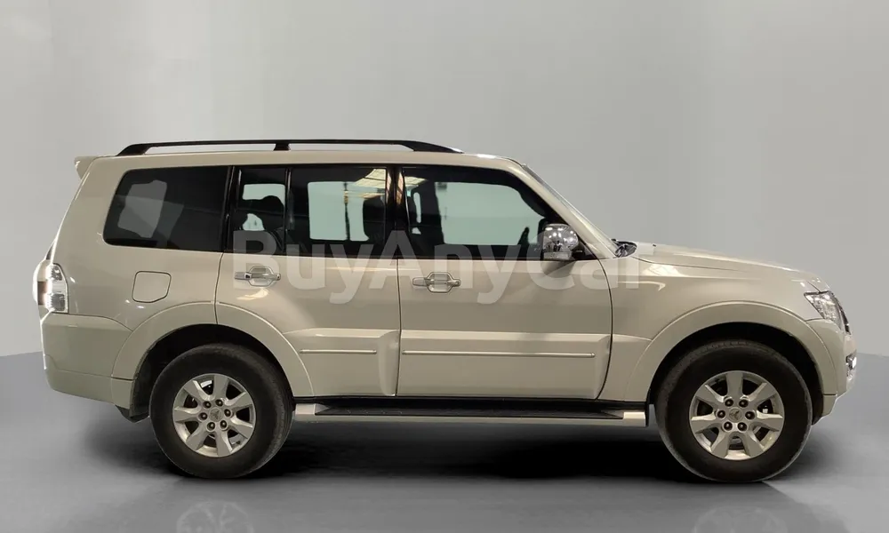Vehicle photo 3