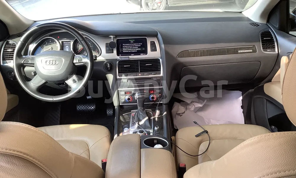 Vehicle photo 6