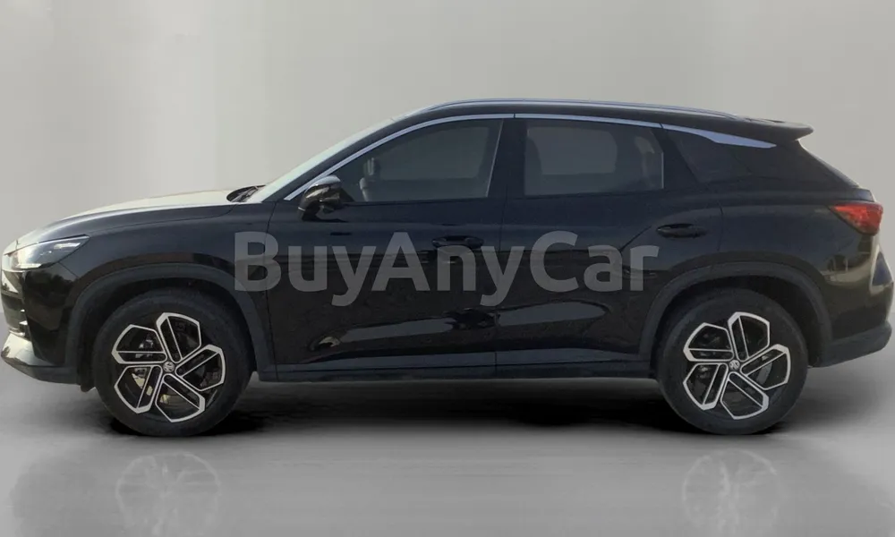 Vehicle photo 4