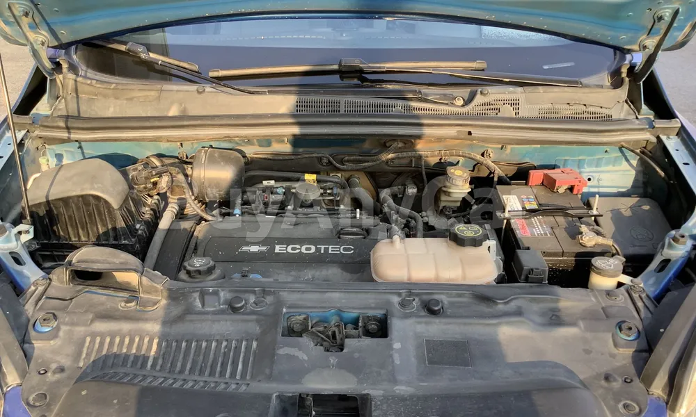 Vehicle photo 6