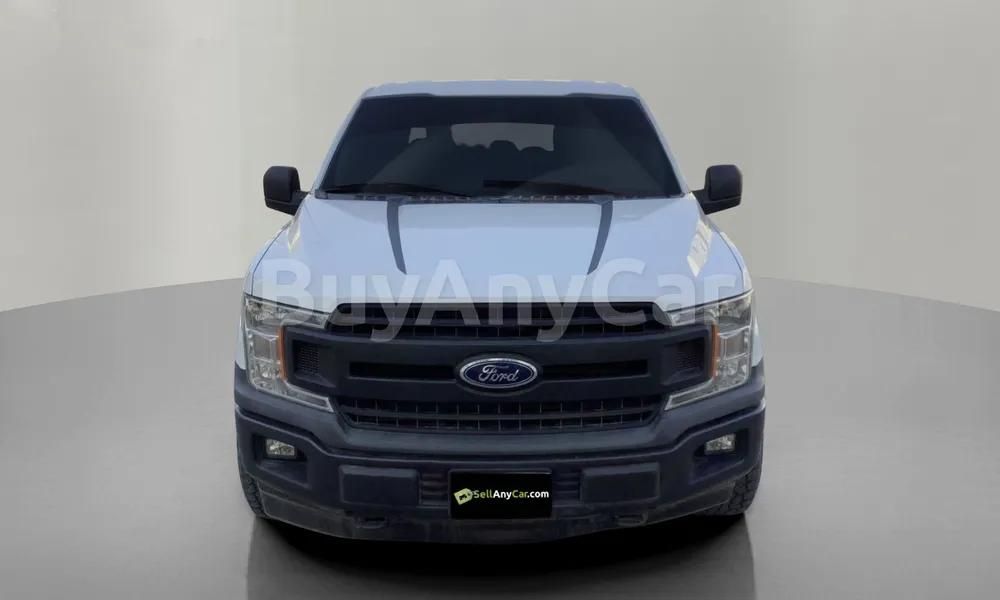 Vehicle photo 2
