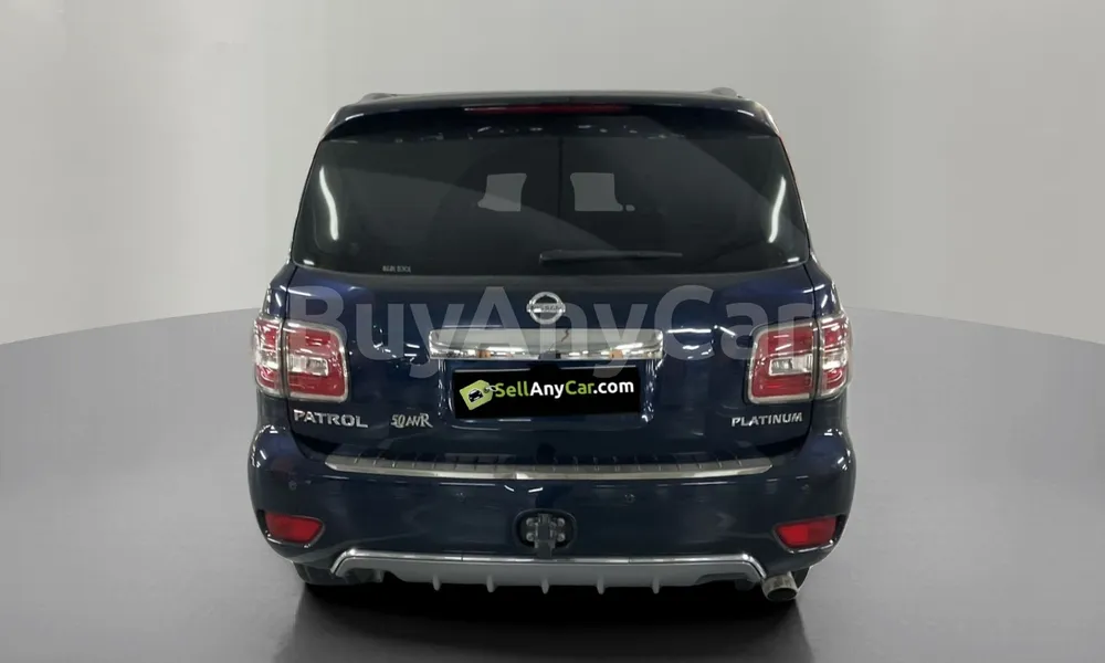 Vehicle photo 2
