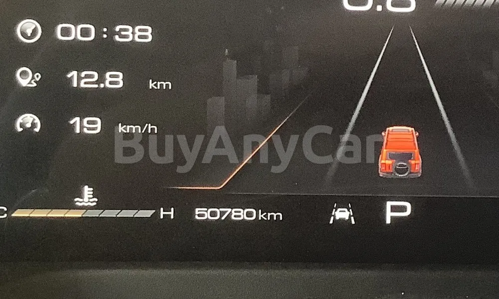Vehicle photo 5