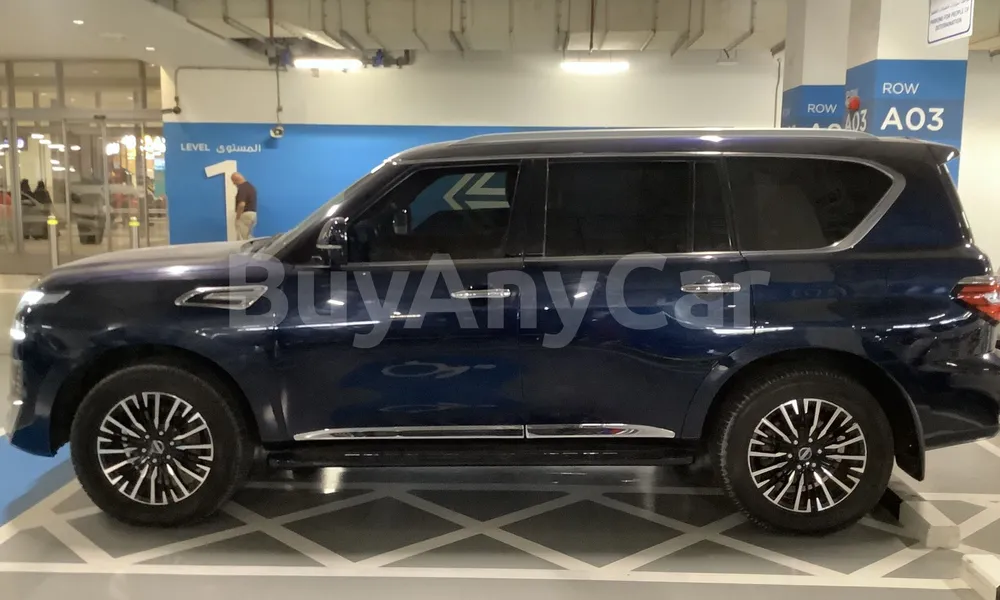 Vehicle photo 4