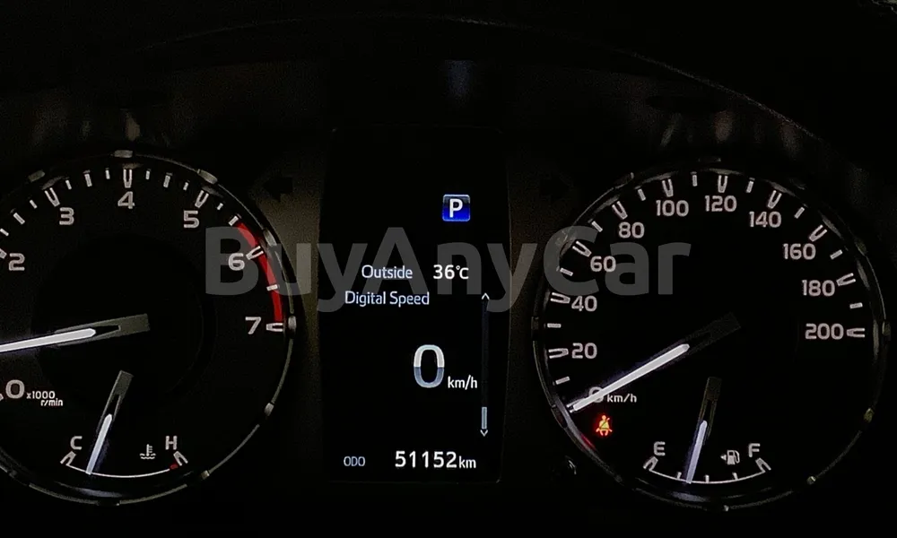 Vehicle photo 7