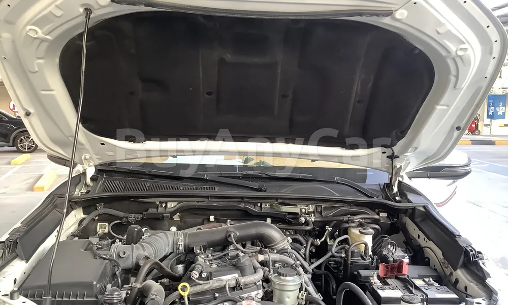 Vehicle photo 8