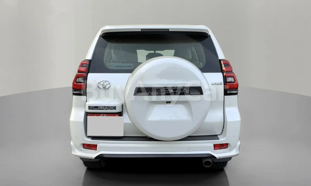 Vehicle photo 2