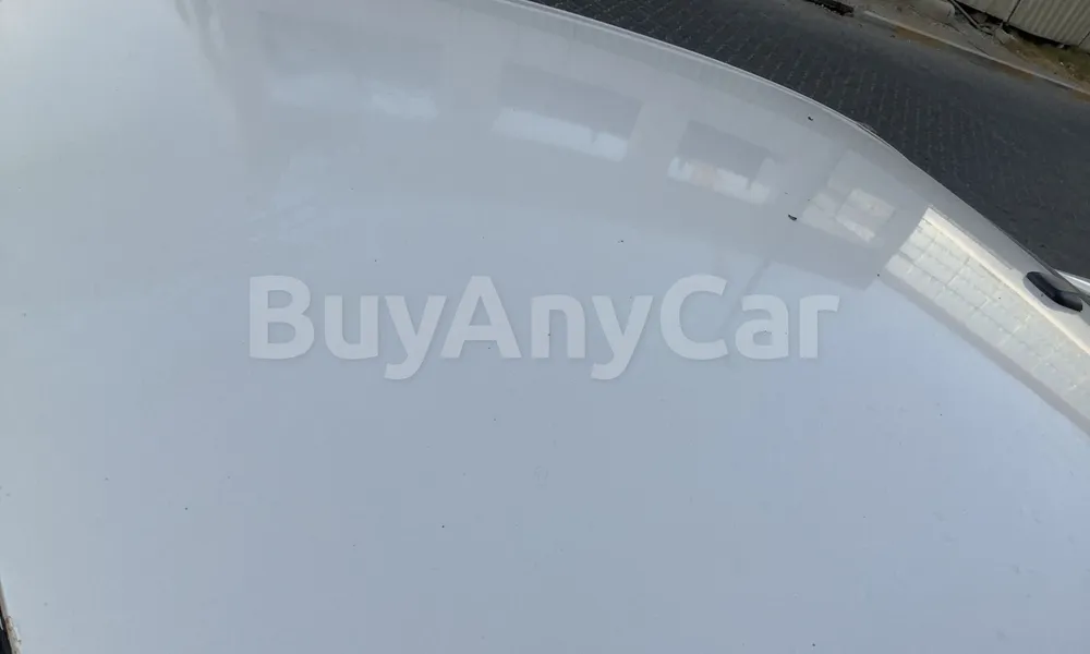 Vehicle photo 5