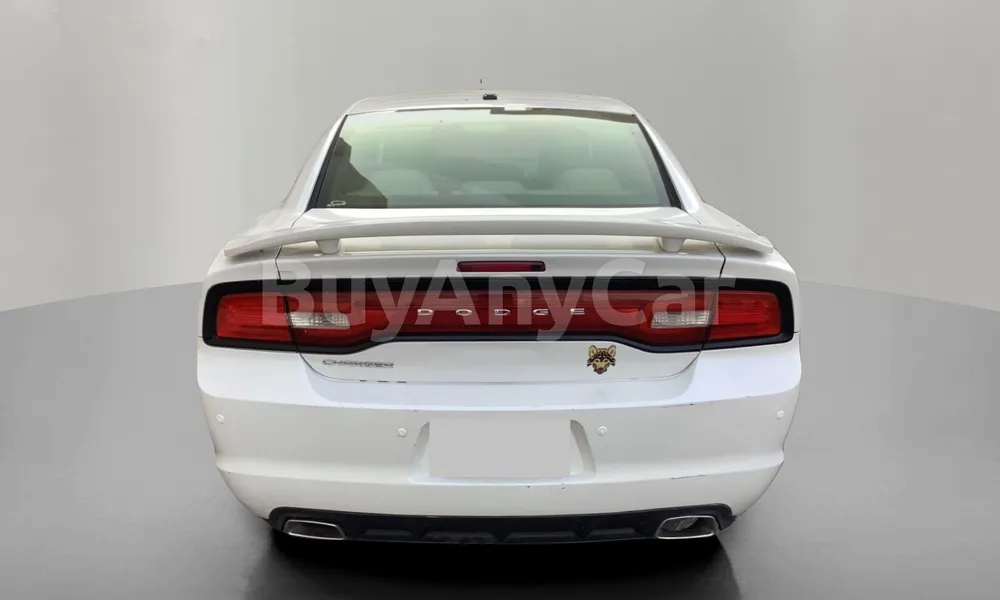 Vehicle photo 2