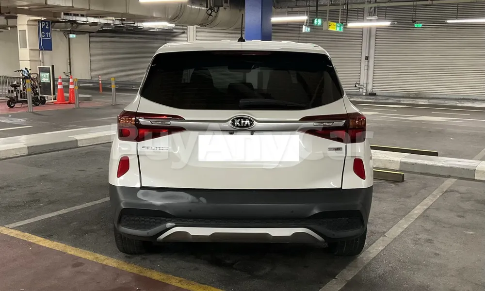 Vehicle photo 2