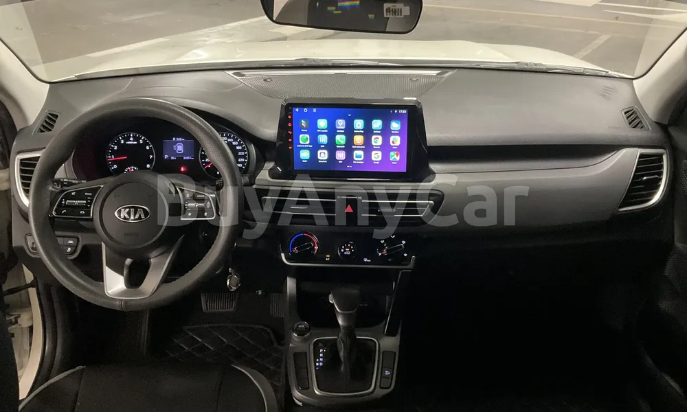 Vehicle photo 9