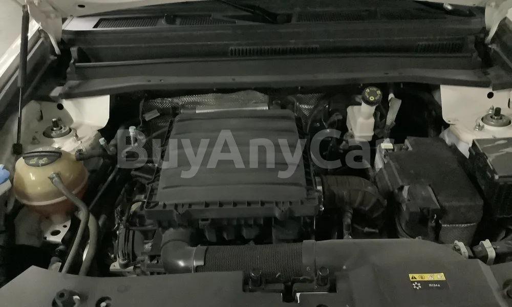 Vehicle photo 8