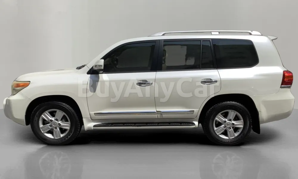 Vehicle photo 4