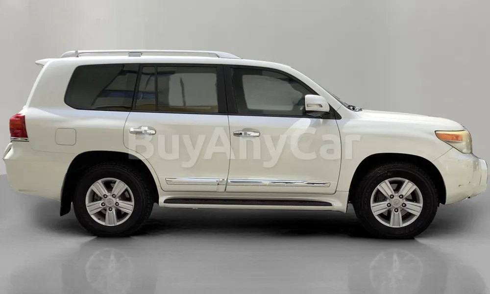 Vehicle photo 3