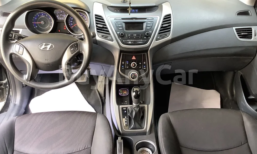 Vehicle photo 8