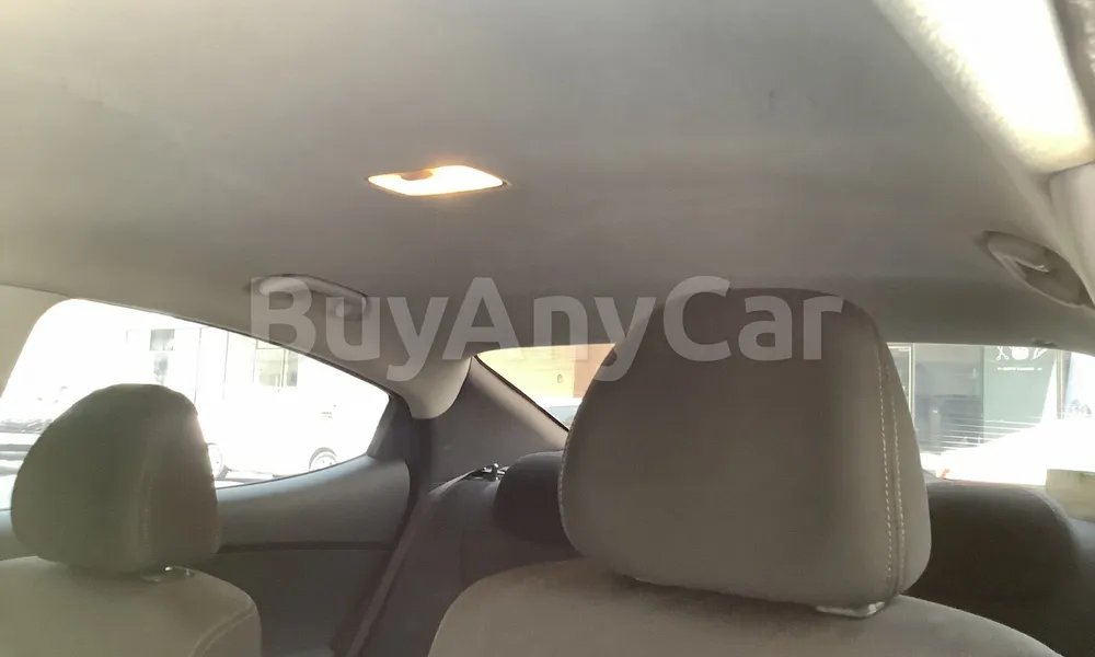 Vehicle photo 9